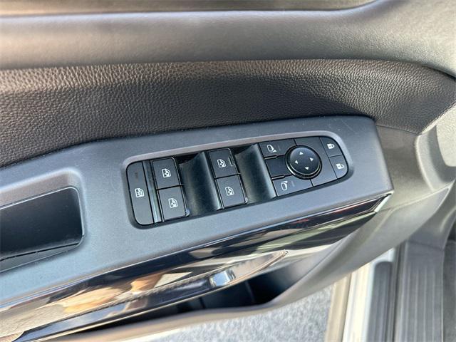 used 2025 Nissan Pathfinder car, priced at $34,100