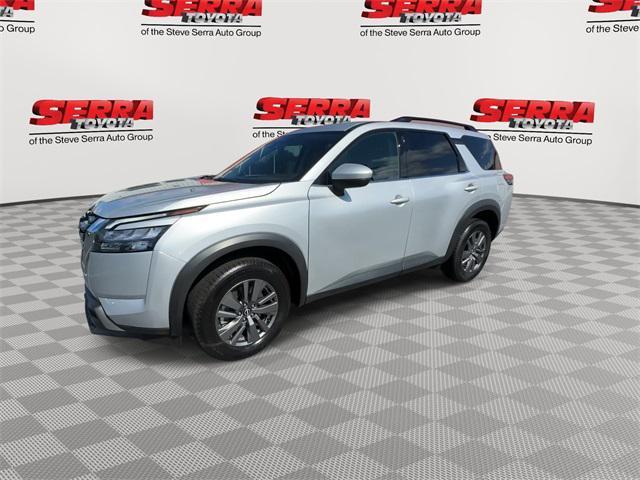 used 2025 Nissan Pathfinder car, priced at $34,100