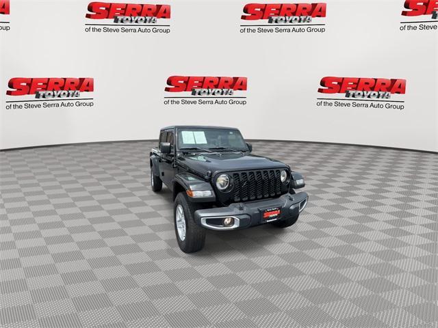 used 2021 Jeep Gladiator car, priced at $28,900