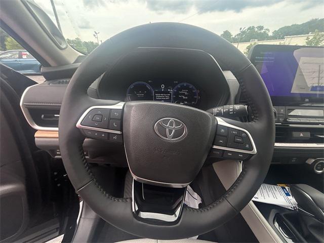 new 2025 Toyota Grand Highlander car, priced at $59,679