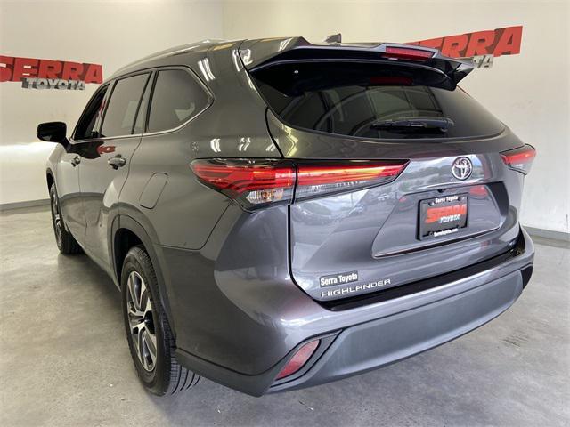 used 2022 Toyota Highlander car, priced at $35,800