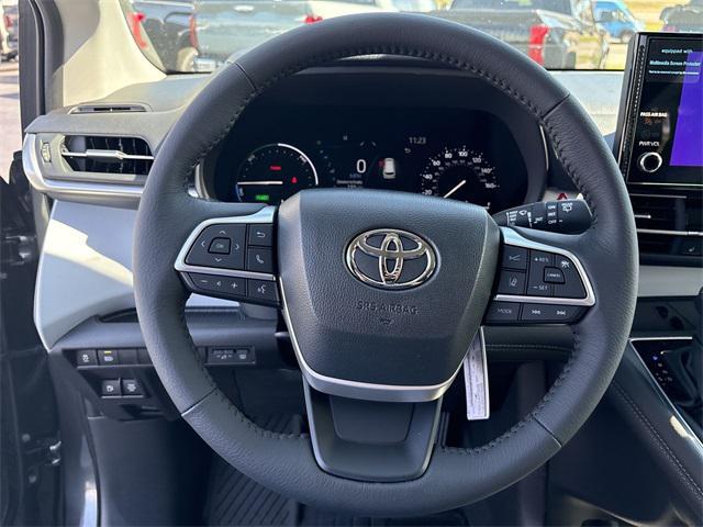 new 2025 Toyota Sienna car, priced at $51,022