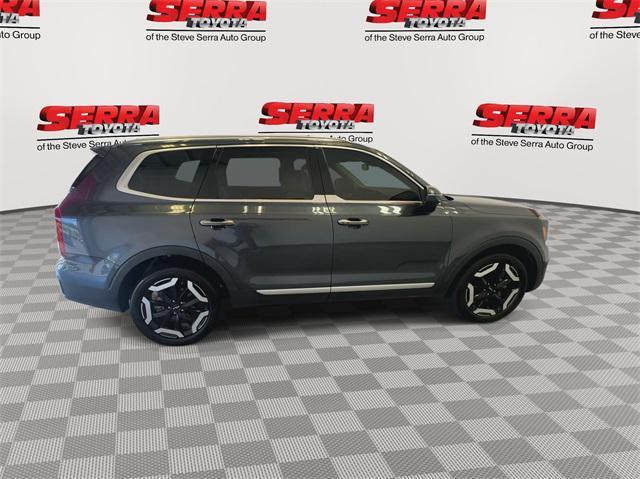 used 2023 Kia Telluride car, priced at $35,900