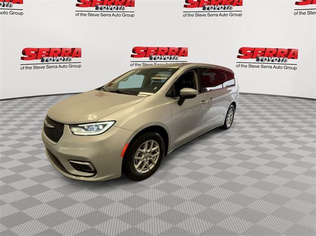 used 2023 Chrysler Pacifica car, priced at $23,700