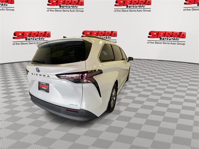 used 2024 Toyota Sienna car, priced at $43,100