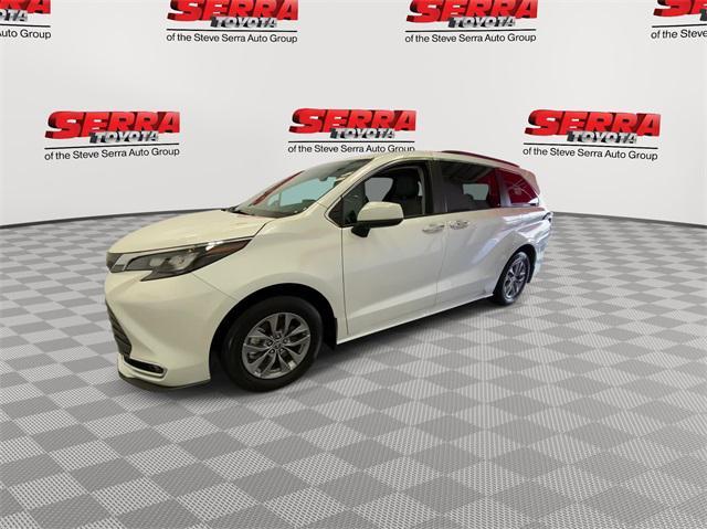used 2024 Toyota Sienna car, priced at $43,100