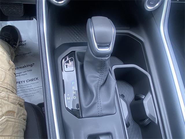 used 2025 Toyota Highlander car, priced at $47,900