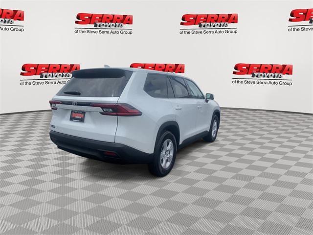 used 2025 Toyota Highlander car, priced at $47,900