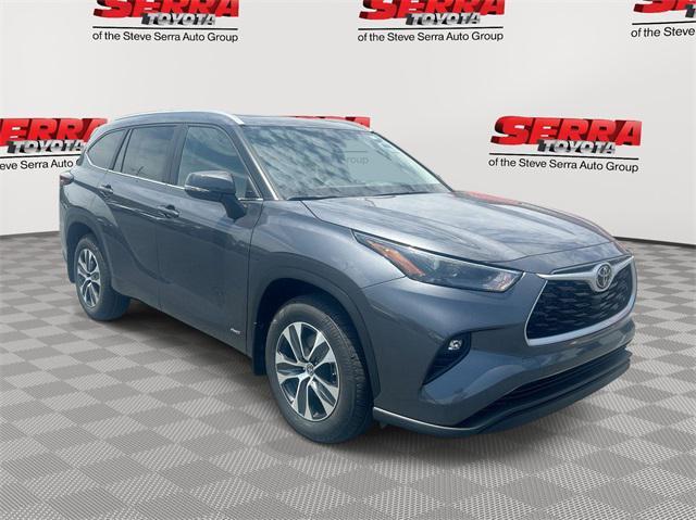 new 2025 Toyota Highlander Hybrid car, priced at $52,307