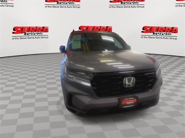 used 2025 Honda Pilot car, priced at $48,900