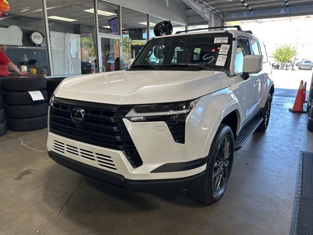 used 2025 Lexus GX 550 car, priced at $94,582