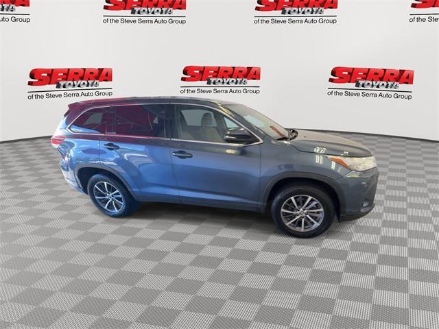 used 2019 Toyota Highlander car, priced at $21,300