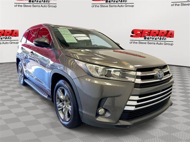 used 2017 Toyota Highlander Hybrid car, priced at $14,141