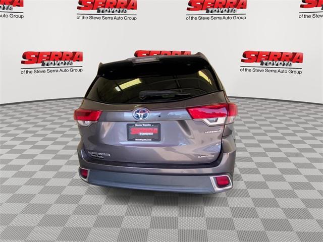 used 2017 Toyota Highlander Hybrid car, priced at $14,141