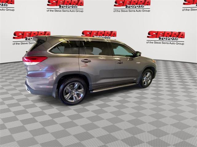used 2017 Toyota Highlander Hybrid car, priced at $14,141