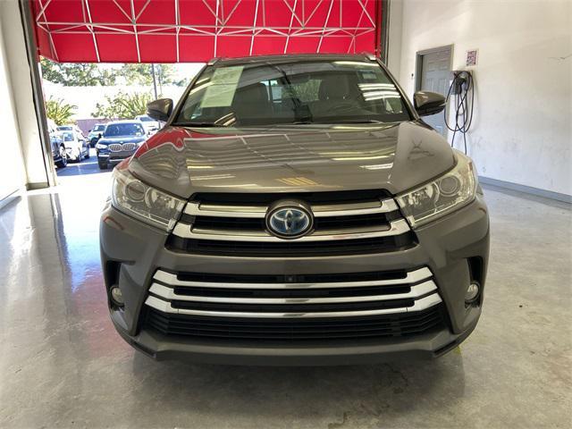 used 2017 Toyota Highlander Hybrid car, priced at $14,141