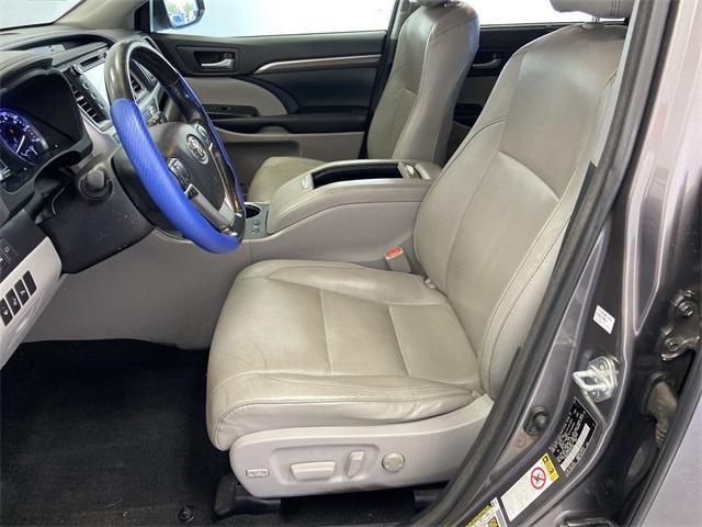 used 2017 Toyota Highlander Hybrid car, priced at $14,141