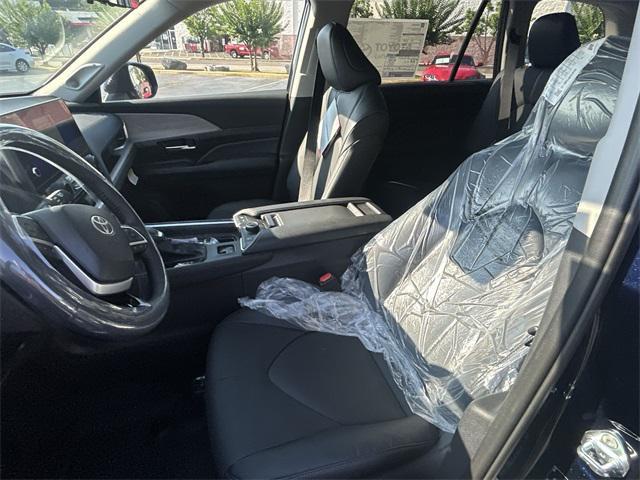 used 2025 Toyota Grand Highlander car, priced at $57,600