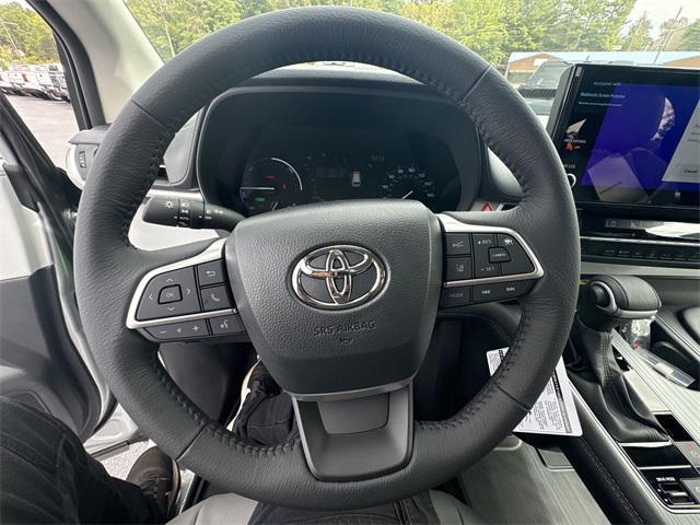 new 2025 Toyota Sienna car, priced at $51,022
