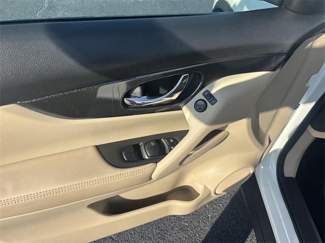 used 2016 Nissan Rogue car, priced at $11,900