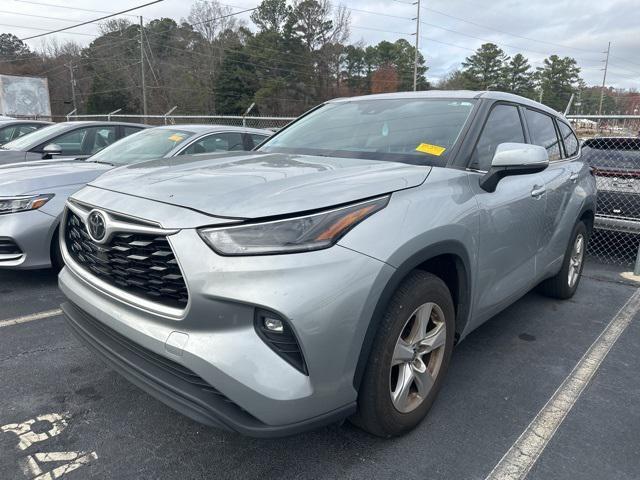 used 2021 Toyota Highlander car, priced at $27,500