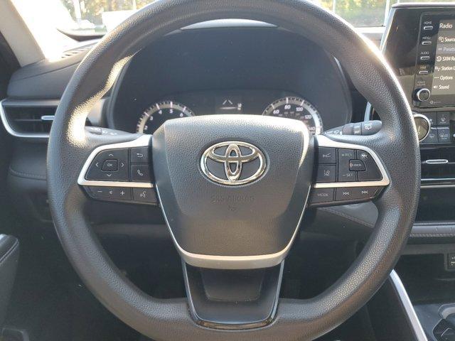 used 2022 Toyota Highlander car, priced at $28,799