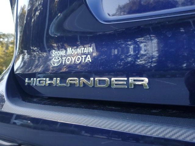 used 2023 Toyota Highlander car, priced at $32,099