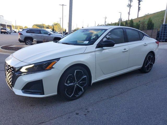 used 2023 Nissan Altima car, priced at $22,385