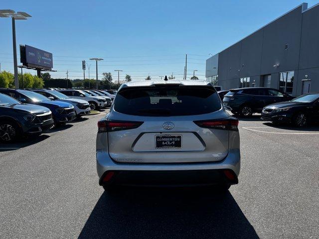 used 2024 Toyota Highlander car, priced at $38,997