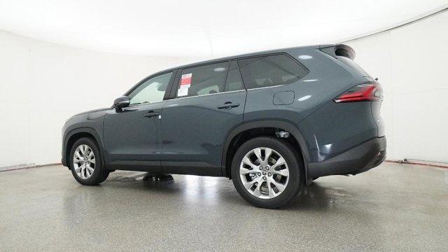 new 2025 Toyota Grand Highlander car