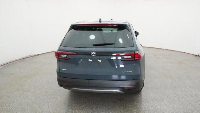 new 2025 Toyota Grand Highlander car