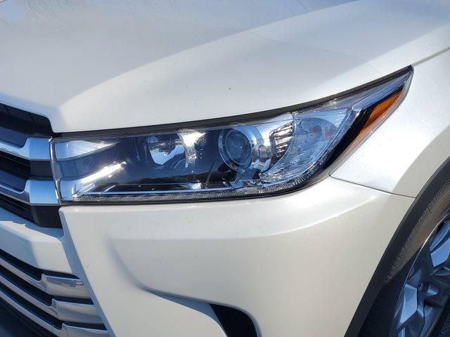 used 2017 Toyota Highlander car, priced at $26,713