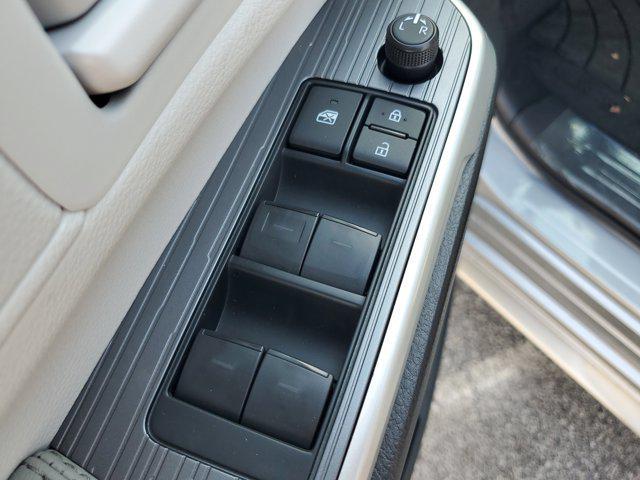 new 2025 Toyota Sienna car