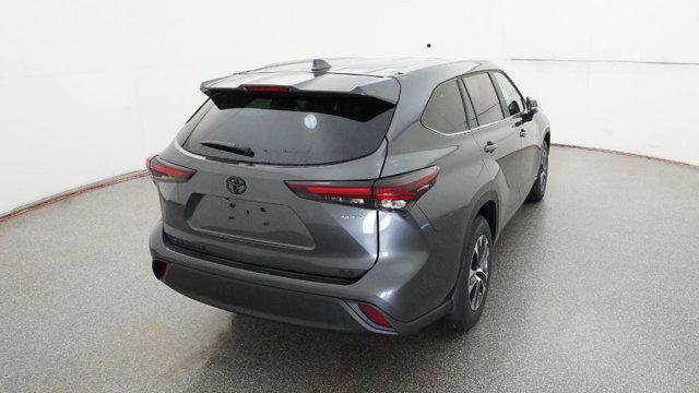 new 2025 Toyota Highlander Hybrid car, priced at $50,141