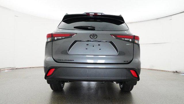 new 2025 Toyota Highlander Hybrid car, priced at $50,141