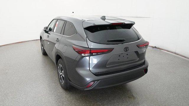 new 2025 Toyota Highlander Hybrid car, priced at $50,141