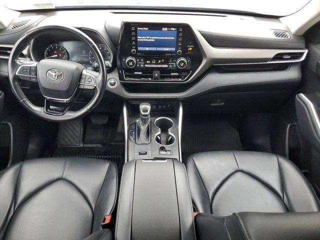 used 2021 Toyota Highlander car, priced at $34,990