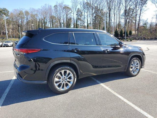 used 2020 Toyota Highlander Hybrid car, priced at $28,769