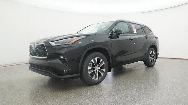 new 2025 Toyota Highlander car, priced at $45,955