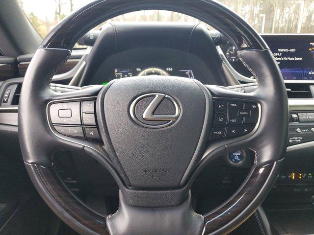 used 2019 Lexus ES 300h car, priced at $27,667