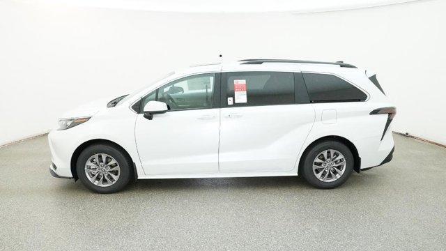 new 2025 Toyota Sienna car