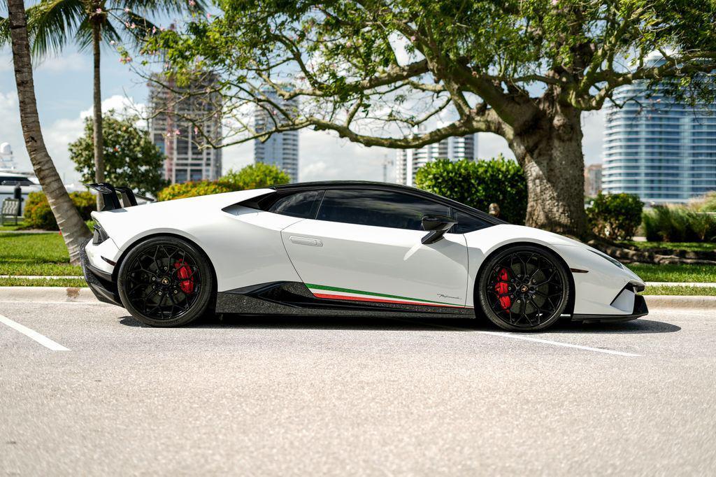 used 2018 Lamborghini Huracan car, priced at $279,991