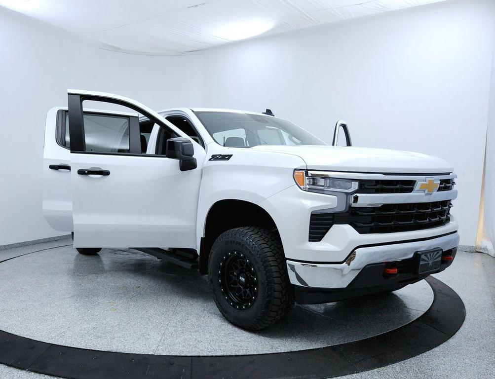 used 2024 Chevrolet Silverado 1500 car, priced at $37,991