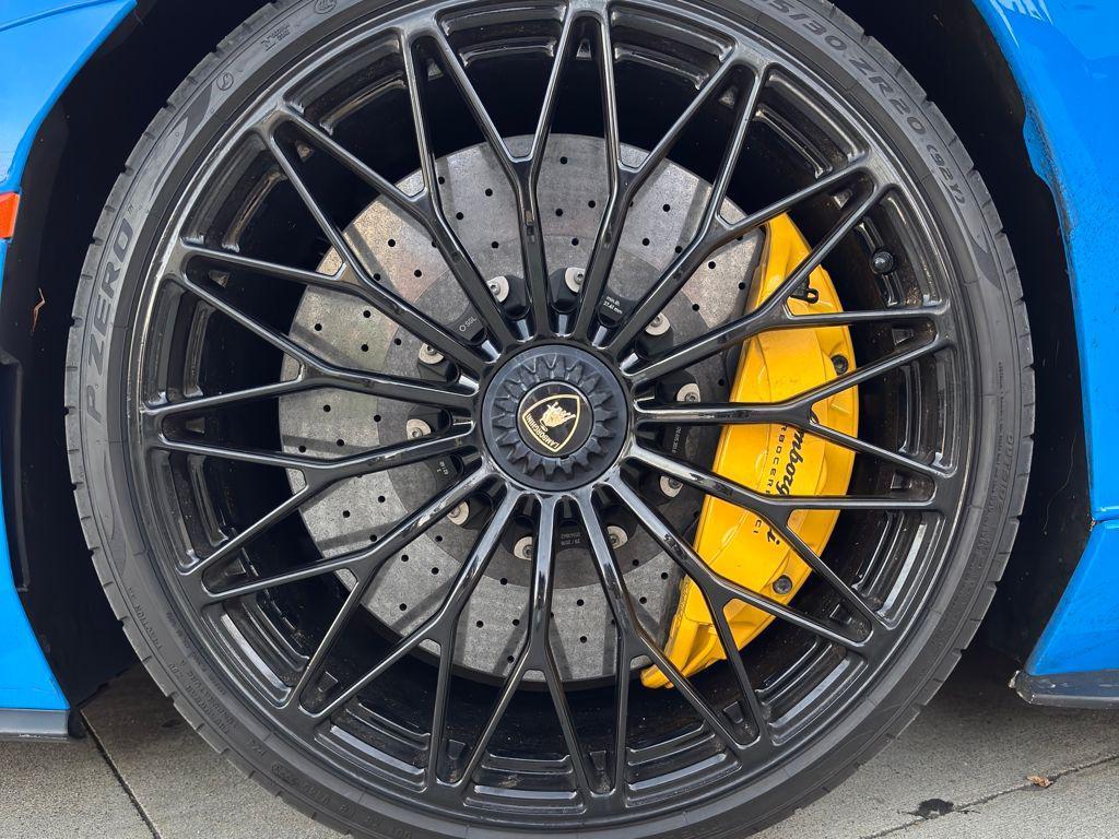 used 2019 Lamborghini Aventador S car, priced at $463,991