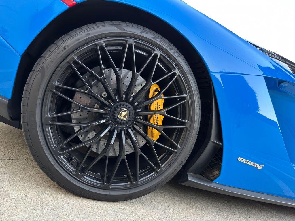 used 2019 Lamborghini Aventador S car, priced at $463,991