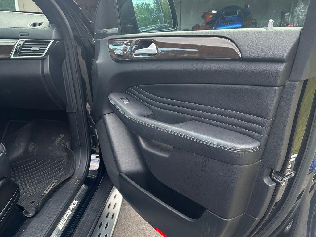 used 2019 Mercedes-Benz AMG GLE 43 car, priced at $40,991