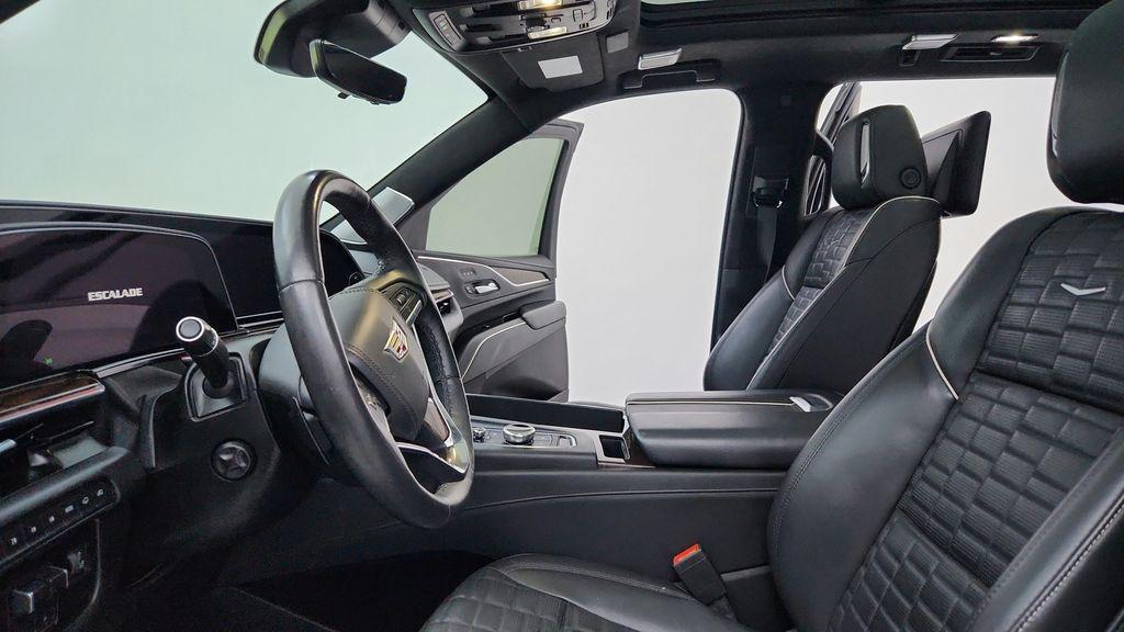 used 2022 Cadillac Escalade car, priced at $71,991
