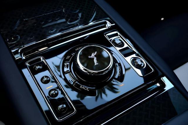 used 2025 Rolls-Royce Cullinan car, priced at $559,991
