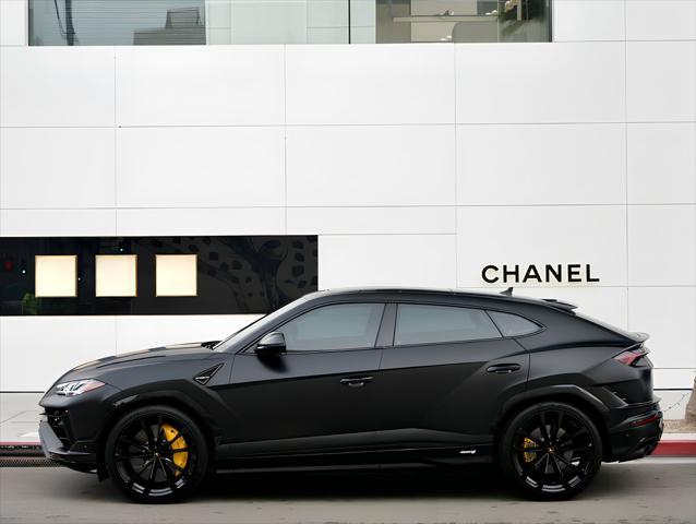used 2024 Lamborghini Urus car, priced at $284,991