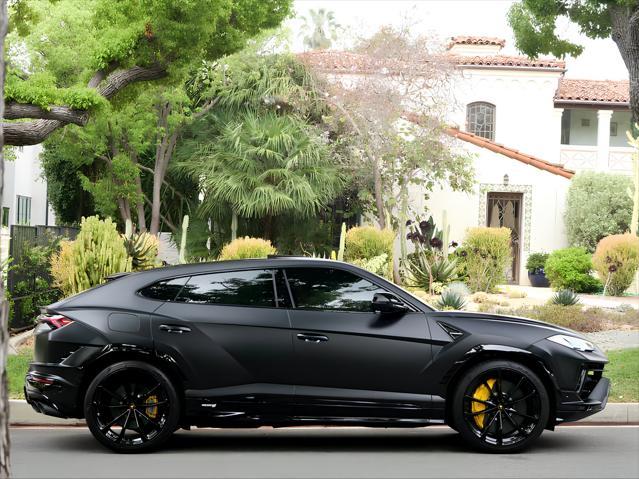 used 2024 Lamborghini Urus car, priced at $284,991